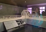 Model krematoria s plynovou komorou Model krematoria s plynovou komorou