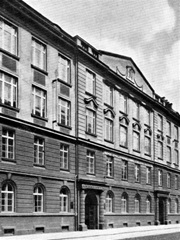 od roku 1923 Královská (dnes Sokolovská) KARLÍN od roku 1923 Královská (dnes Sokolovská) KARLÍN